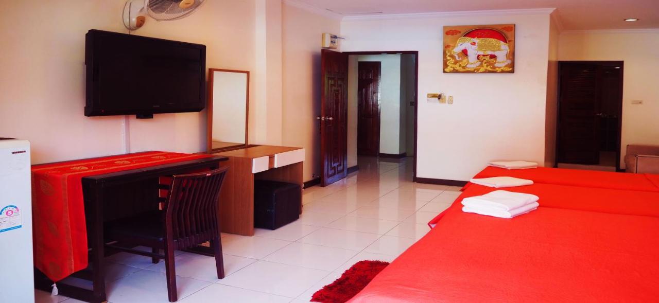 สกายซิลค์ เดคคอเรชั่น เฮาส์ Hotel Patong ภายนอก รูปภาพ