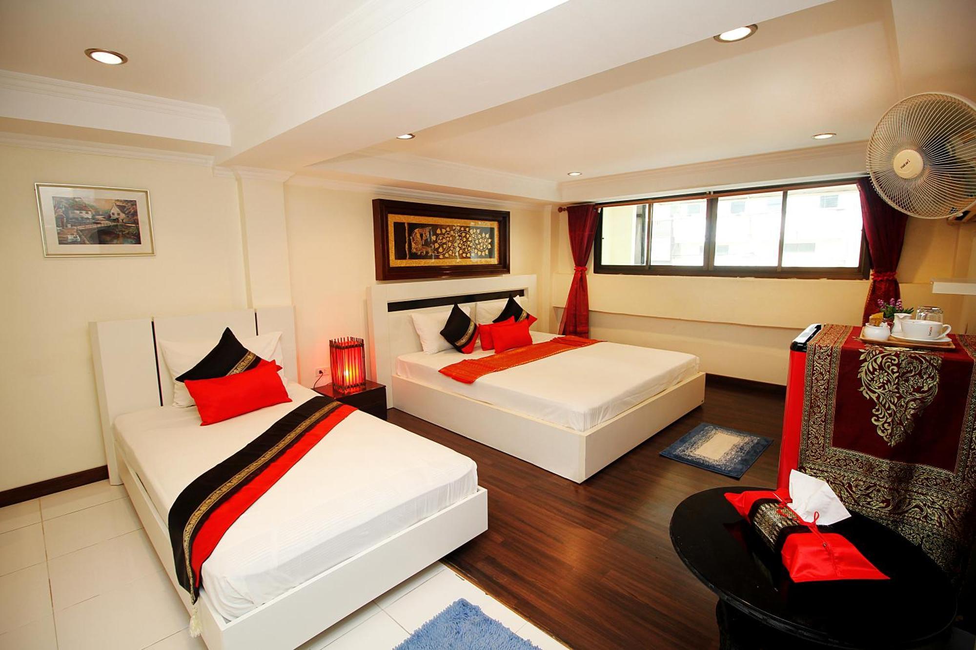 สกายซิลค์ เดคคอเรชั่น เฮาส์ Hotel Patong ภายนอก รูปภาพ