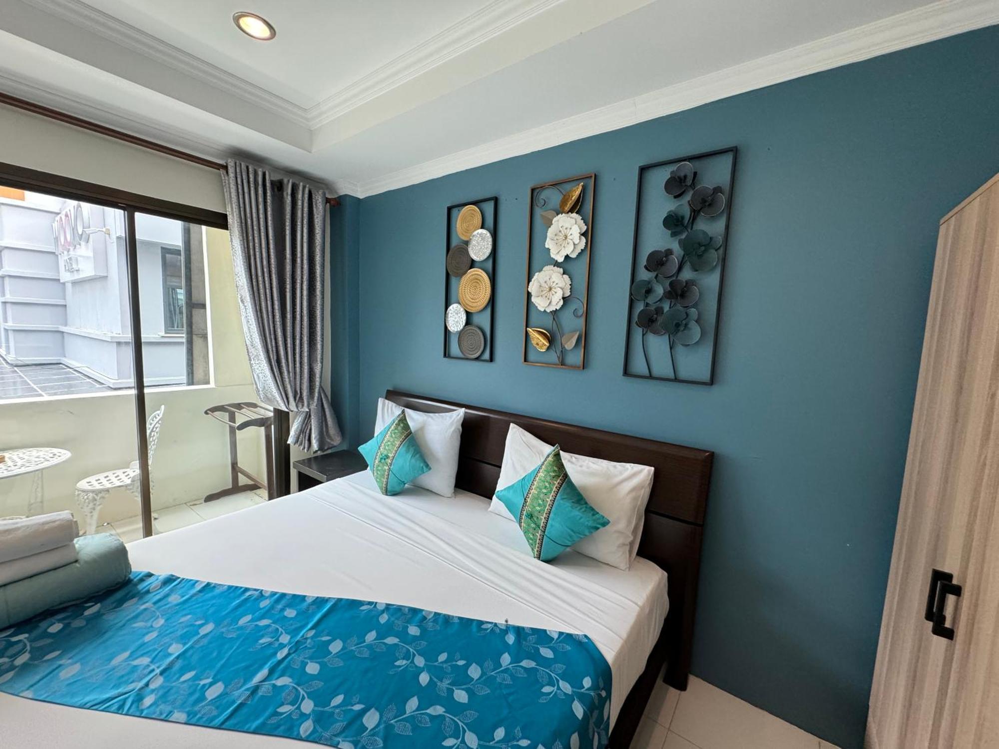 สกายซิลค์ เดคคอเรชั่น เฮาส์ Hotel Patong ภายนอก รูปภาพ