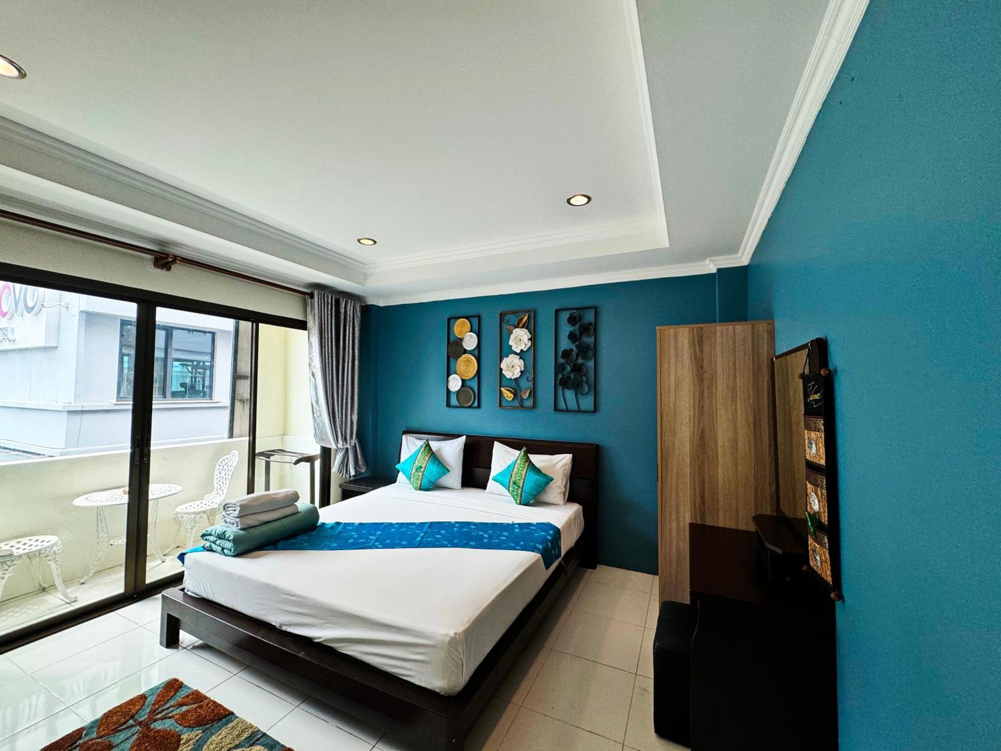 สกายซิลค์ เดคคอเรชั่น เฮาส์ Hotel Patong ภายนอก รูปภาพ