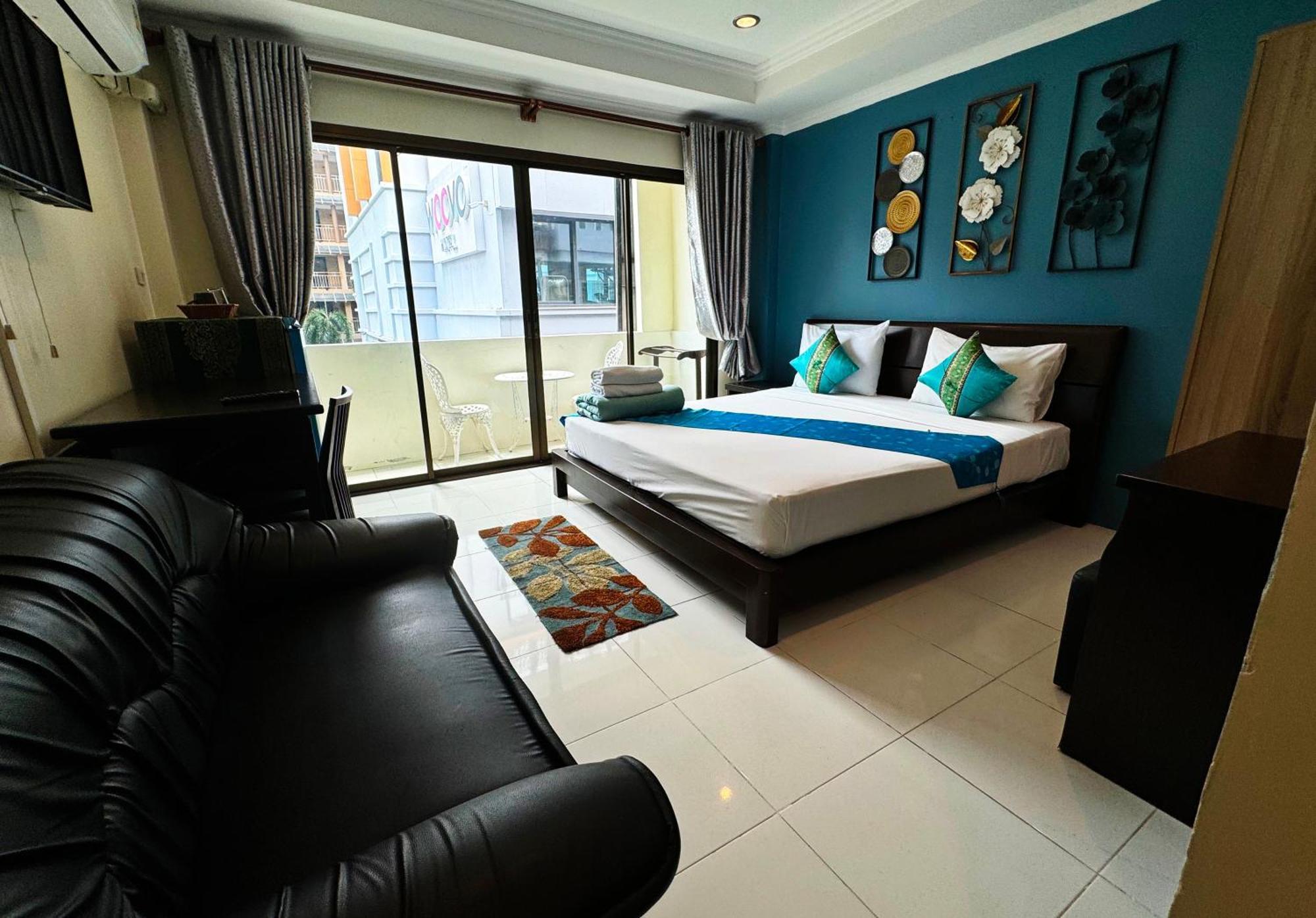 สกายซิลค์ เดคคอเรชั่น เฮาส์ Hotel Patong ภายนอก รูปภาพ