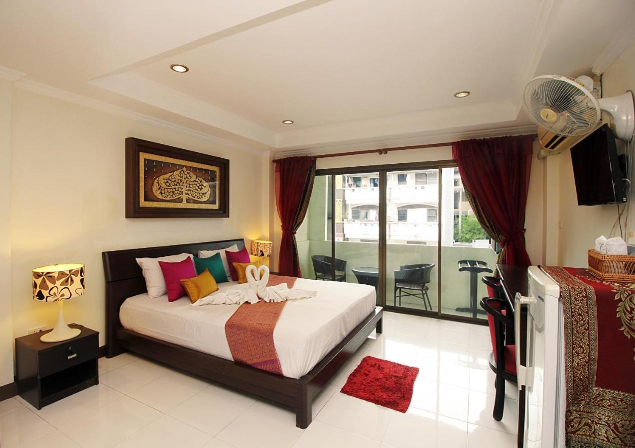 สกายซิลค์ เดคคอเรชั่น เฮาส์ Hotel Patong ภายนอก รูปภาพ