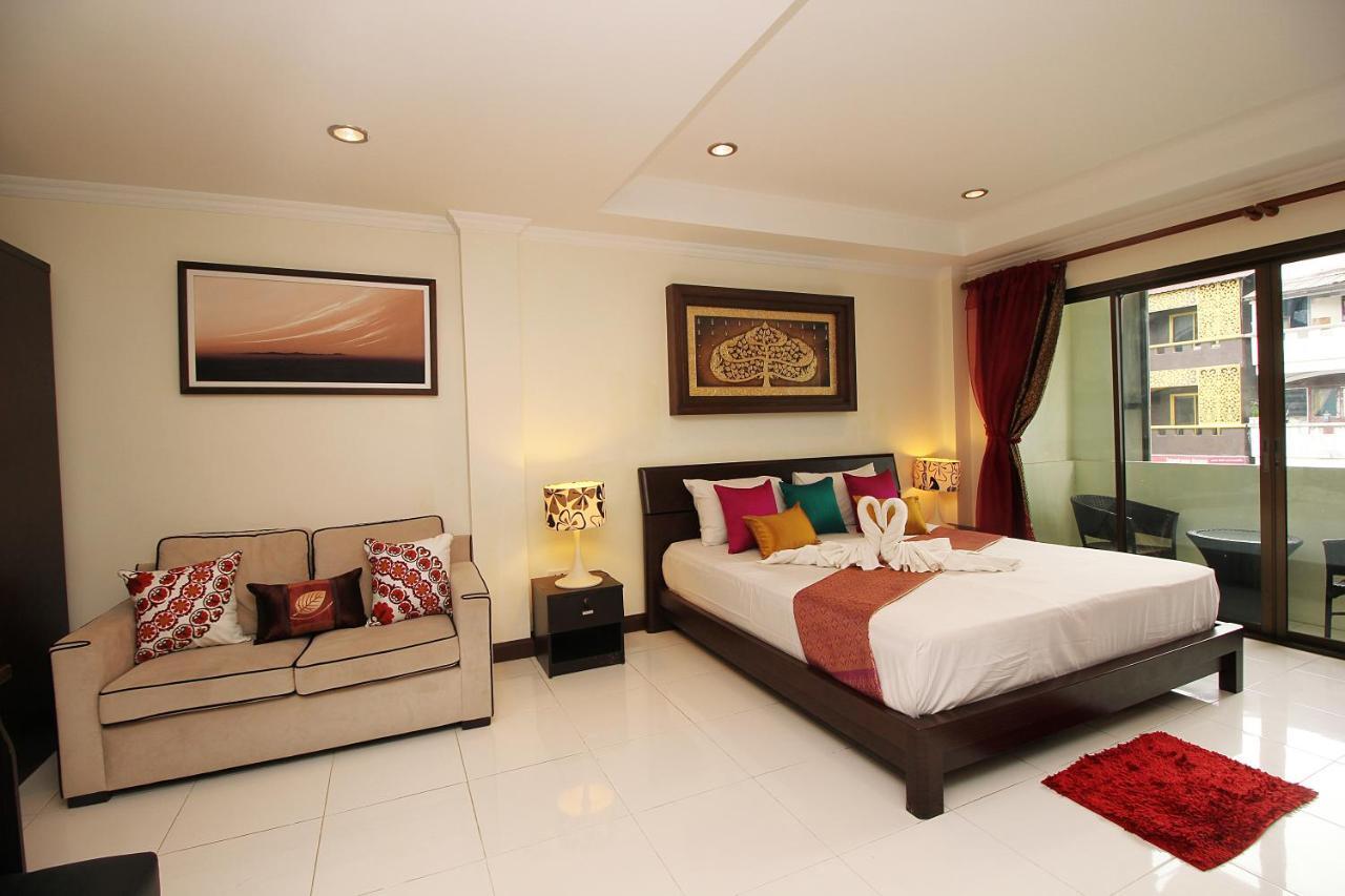 สกายซิลค์ เดคคอเรชั่น เฮาส์ Hotel Patong ภายนอก รูปภาพ